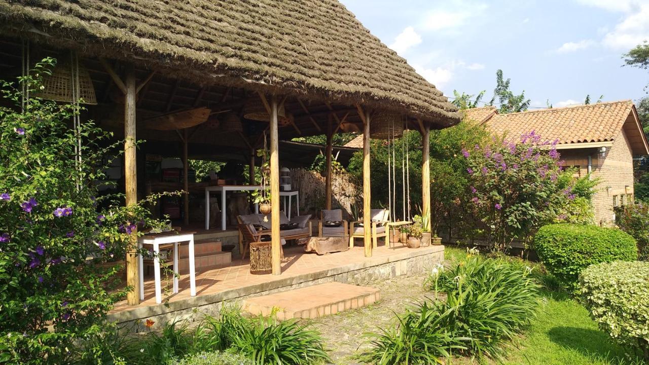Inzu Lodge Гисеньи Экстерьер фото