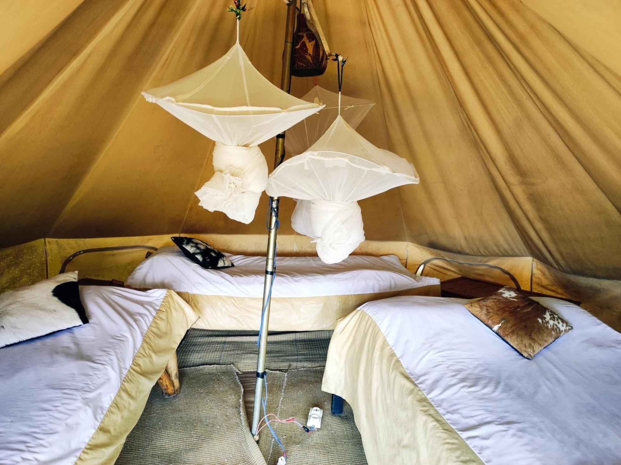 Inzu Lodge Гисеньи Экстерьер фото